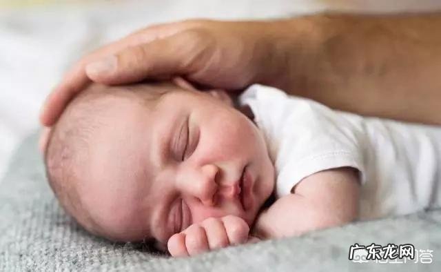 一般去看孕妇与刚出生的孩子时,送什么礼物好?