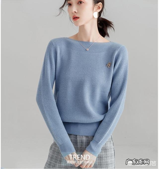 冬天穿什么色系的搭配会显白?