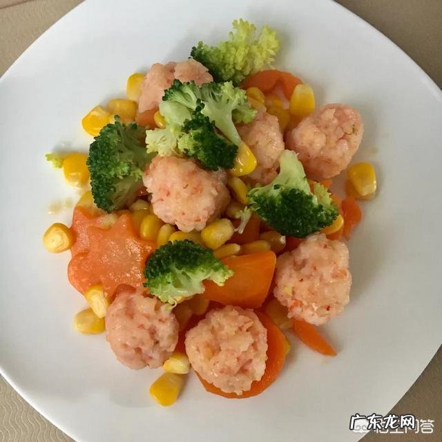 宝宝不太喜欢吃饭,想换一些做饭的花样,2岁宝宝一周的菜谱该怎么搭配?
