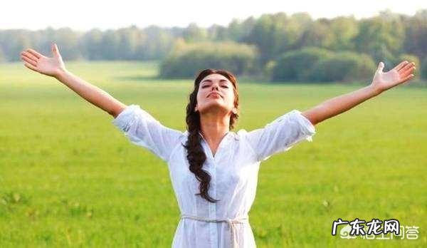 断奶后胸部下垂怎么办?