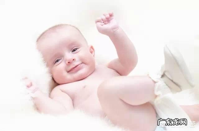 宝宝攒肚最多一次能攒几天?