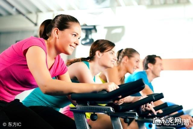 月经推迟了10天了!查过血!验过尿!没有怀孕!怎么回事啊!我才27岁不可能停经吧?