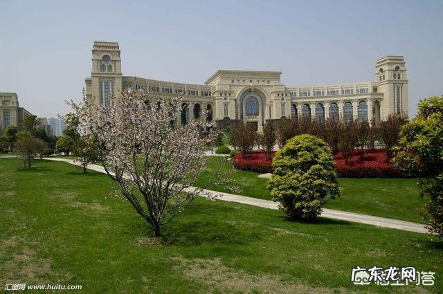 英语专业最好的大学是哪所，为什么？