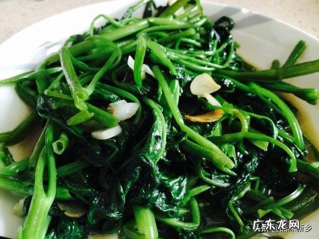 怎么做空心菜最好吃？颜色又碧绿？