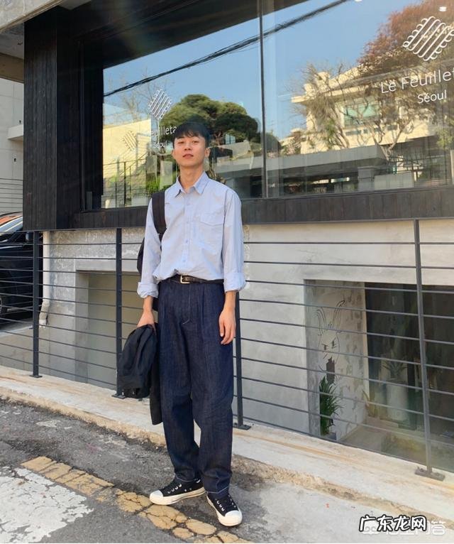男生穿帆布鞋时配什么样的裤子比较好?