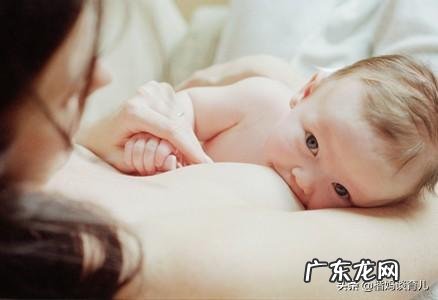 新晋妈妈如何喂奶?喂哺母乳时需要注意哪些方面?