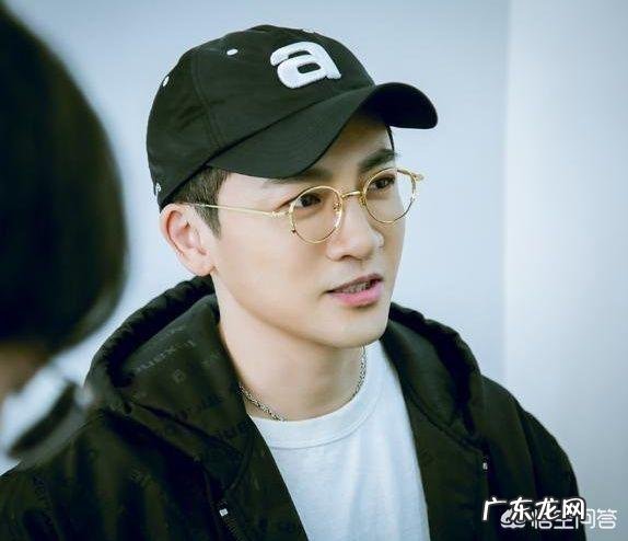 苏有朋在《创造营》提小虎队约饭事宜,吴奇隆和陈志朋回应,这次聚会能约得起来吗?