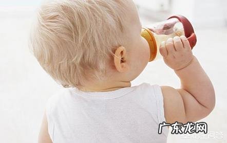 新生宝宝如何正确的喝水？