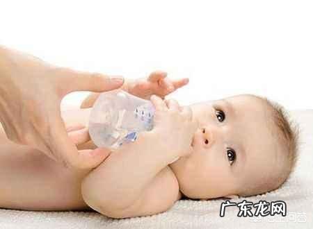 新生宝宝如何正确的喝水?