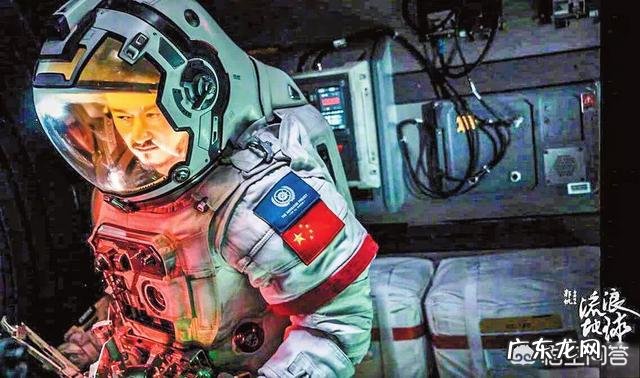 为什么吴京明明不是《流浪地球》主演，在提《流浪地球》时却只提他？