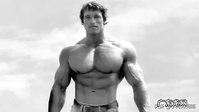 如何锻炼胸大肌?