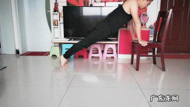 如何锻炼胸大肌？