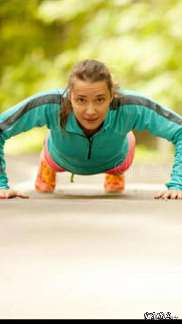 如何锻炼胸大肌?