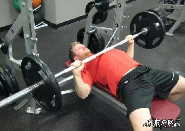 如何锻炼胸大肌?