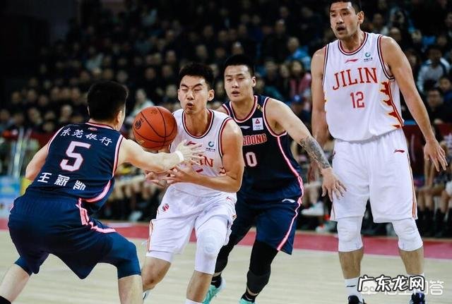 cba第4轮吉林队再次扮演杀手角色,主场击败广东队,为什么广东球迷怪裁判?