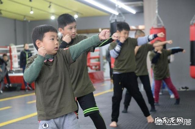 孩子的身体很弱,什么运动能强身健体?