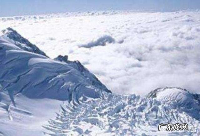 远离恒星的宇宙太空中温度是多少度？