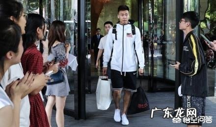 赵睿当年深夜玩游戏,甚至还明示一些球迷:你们为国家做了什么。你怎么看赵睿这球员?