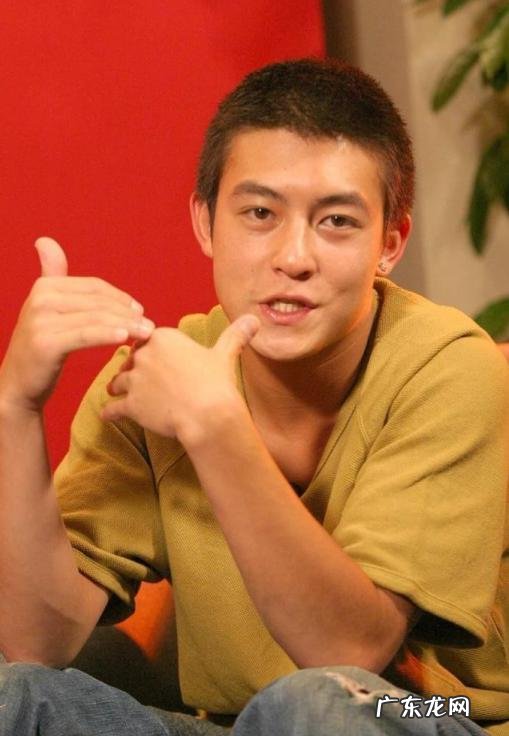 阿娇离婚了,张柏芝也离婚了大家怎么看陈冠希?