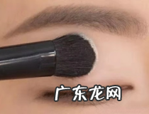 超详细眼妆教程 快来试试