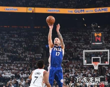 双星闪耀!西亚卡姆莱昂纳德合砍74分,大帝低迷,猛龙轻取费城开门红,怎样评价?
