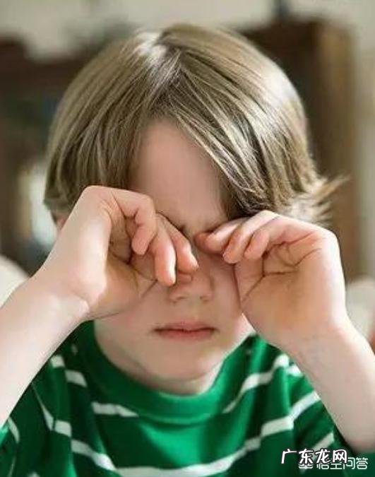 当你发现自己小孩近视了,你会怎么办?