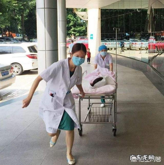 孕妇临产前有哪些征兆？孕妈妈该如何应对突发状况？