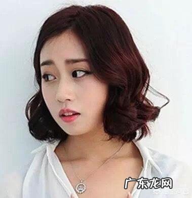大圆脸,头发多,留什么短发合适?