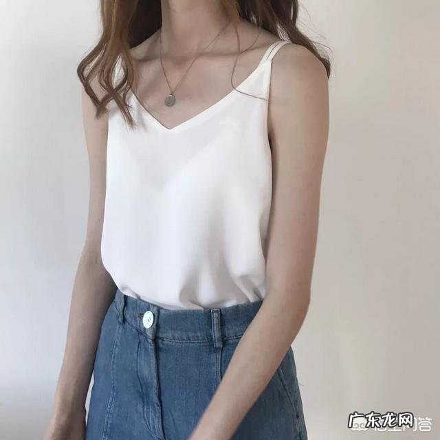 去海边穿什么衣服拍照最好看？拍照都有些什么技巧？