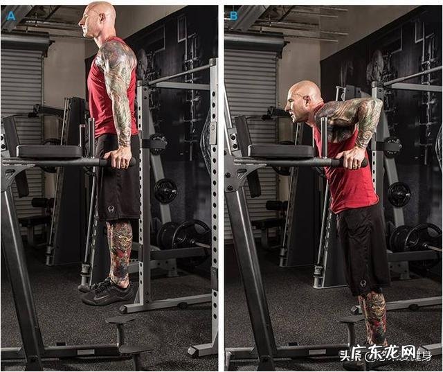 本人疫情期在家练胸肌,下图是放松和紧绷时,指教轮廓有何问题?