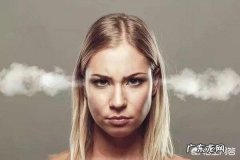 天津港消防烈士母亲高龄产子，被某妇女杂志编辑微博辱骂，你怎么看？