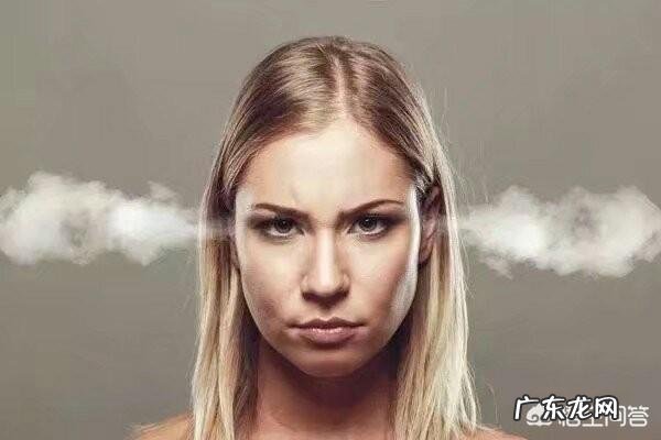 天津港消防烈士母亲高龄产子，被某妇女杂志编辑微博辱骂，你怎么看？