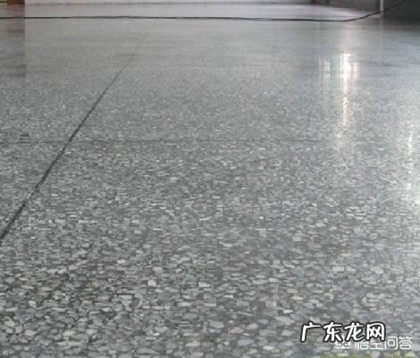 家里地面返潮,该怎么办?