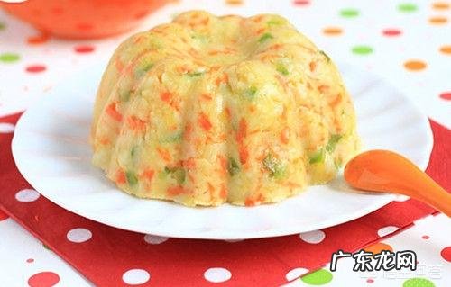 一岁宝宝都吃些什么辅食啊？求大众菜谱？