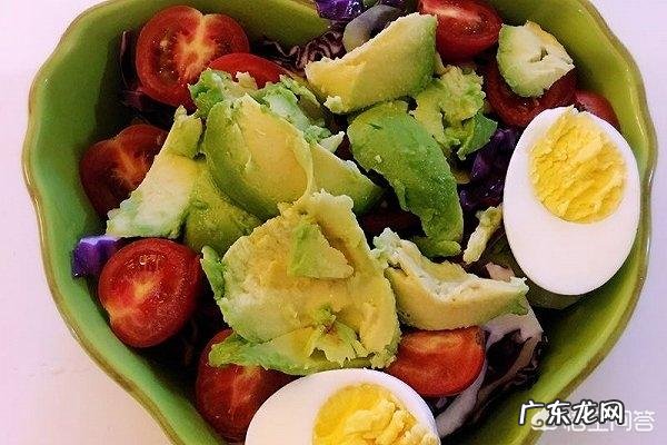 一岁宝宝都吃些什么辅食啊？求大众菜谱？