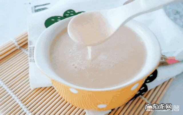 一岁宝宝都吃些什么辅食啊？求大众菜谱？