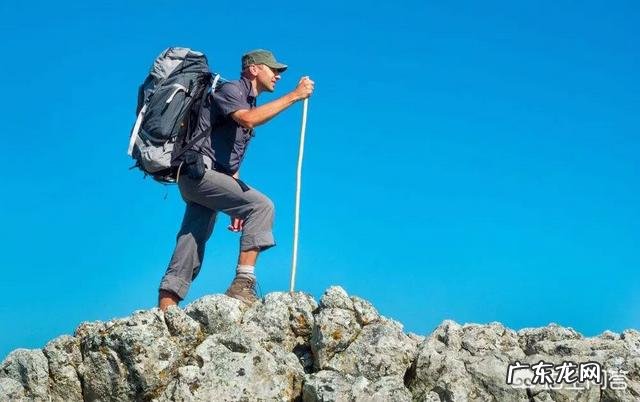 户外活动需要配备什么装备？