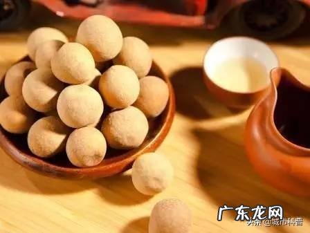 清明节佛前摆放花和水果吗?