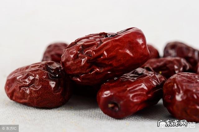 红枣和石斛一起泡水有什么样的功效?