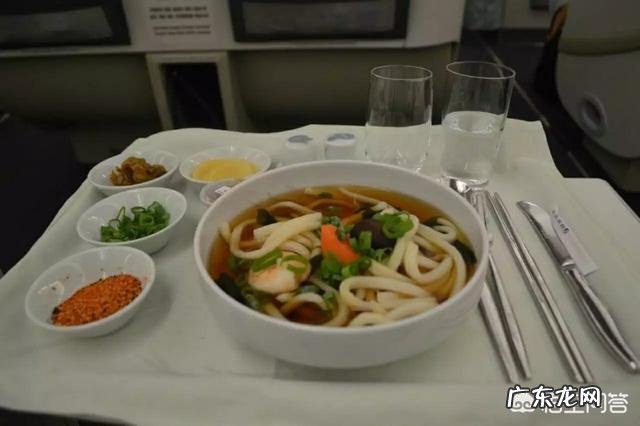 经济舱和头等舱的食物差距有多大?