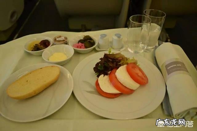 经济舱和头等舱的食物差距有多大?