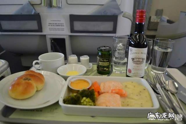 经济舱和头等舱的食物差距有多大?