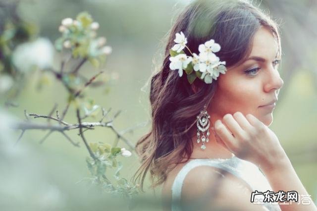 有双下巴怎么才能减掉？