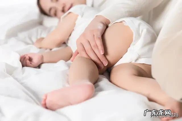 宝宝不管用什么尿布都容易得尿布疹,怎么办?