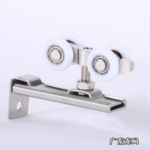 推拉门滑轮坏了怎么换上