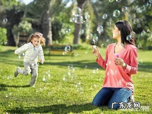 2周岁的宝宝该怎么教育？