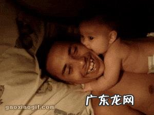 如何防止宝宝吐奶？