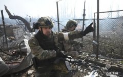 看来俄罗斯真的被激怒！梅德韦杰夫：乌克兰最终可能从地图上消失