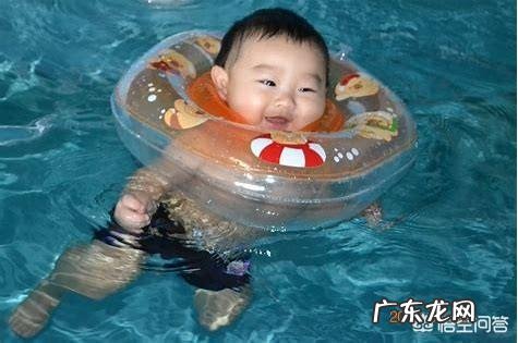 带宝宝游泳时,作为家长有哪些注意事项?