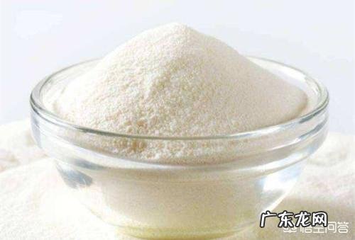 小狗换吃羊奶粉后有点便秘,该怎么办?